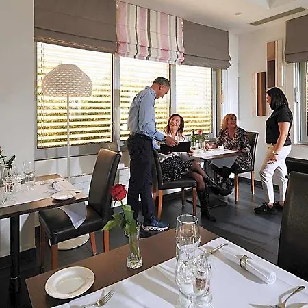 Le Leman Hotel 3*
